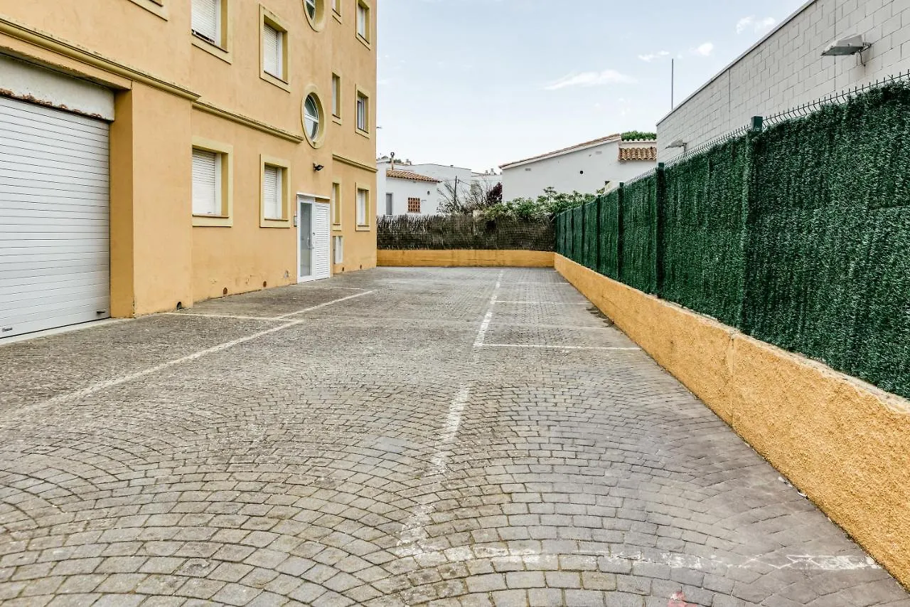 Montgo Apartman L' Escala